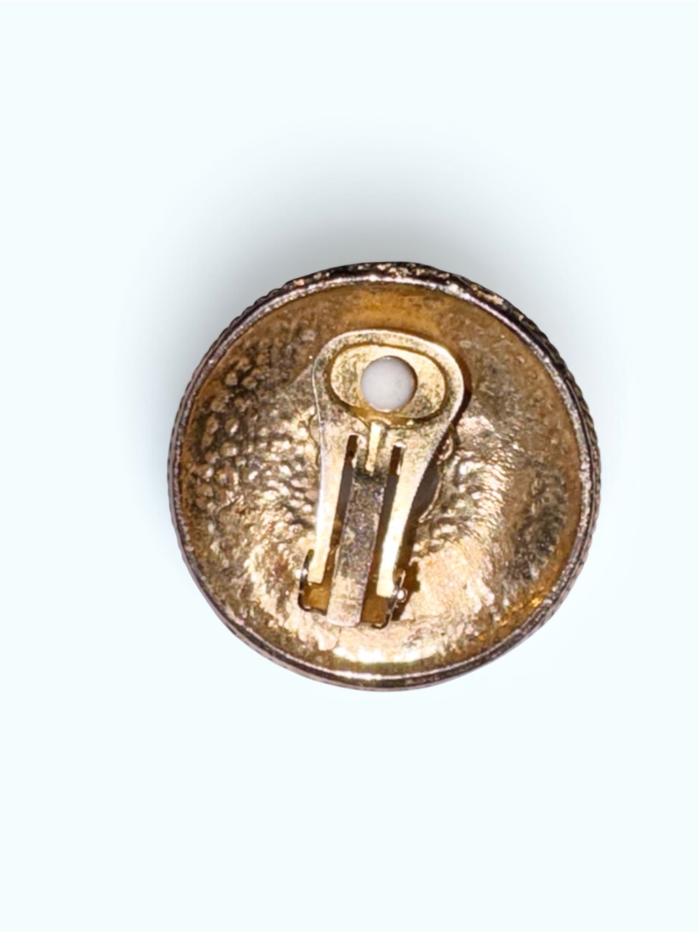 Vintage Chanel Single Clip-On Earring Interlocking C 90s - Picture 2 of 3